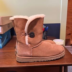 UGG Bailey Button Brown Boot